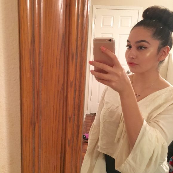 Meet your Posher, Bianca - Picture 1 of 1